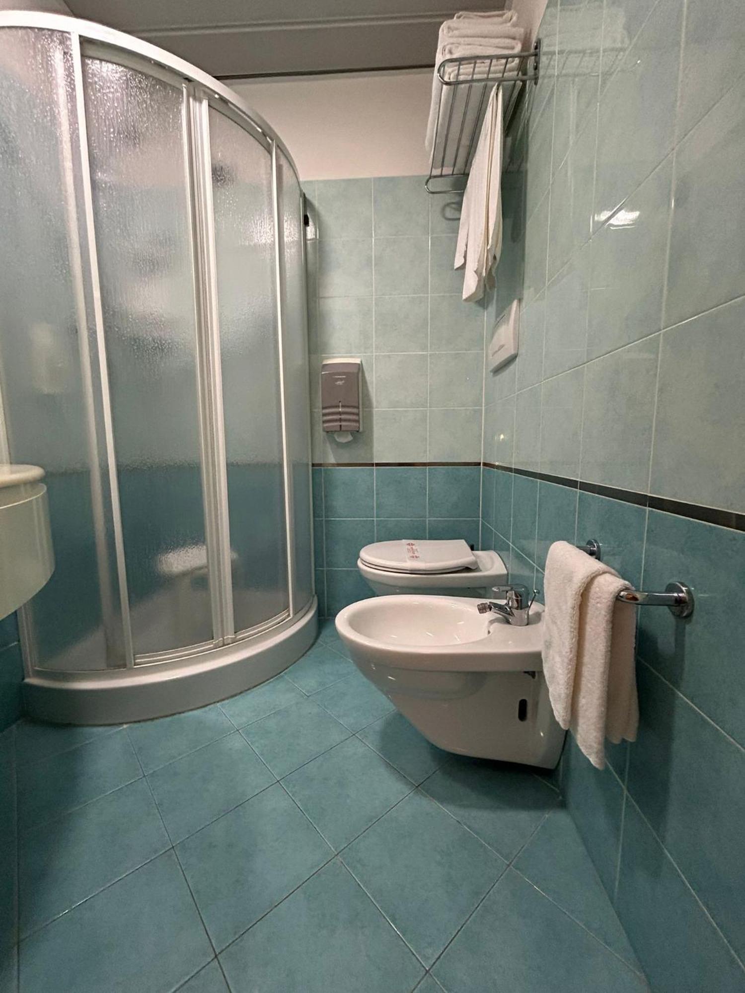 Hotel Milano Cesenatico Esterno foto